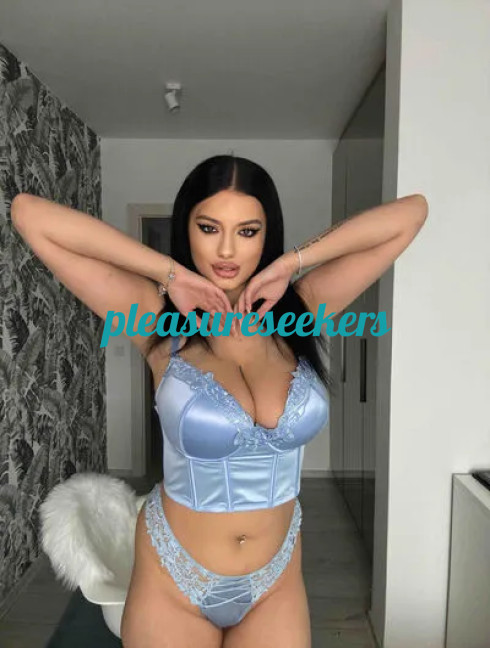 {@$pp->phone.' '.@$pp->name.'-Escort '.@$pp->city->name.' -Pleasure Seekers'}}